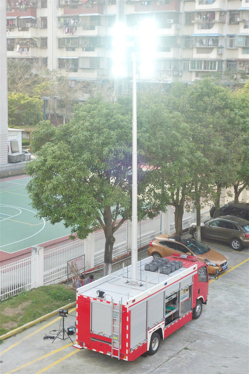‌Emergency rescue lighting truck