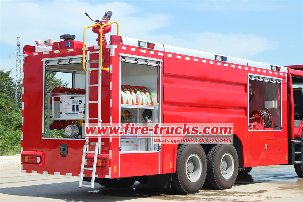 HOWO foam tanker fire truck