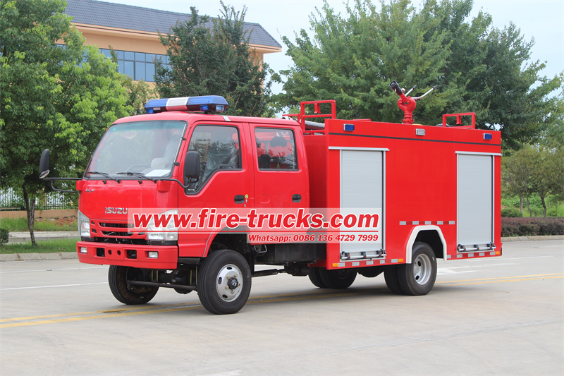ISUZU NKR off-road fire truck
