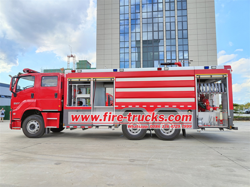 Isuzu GIGA 6X4 fire foam water tender truck