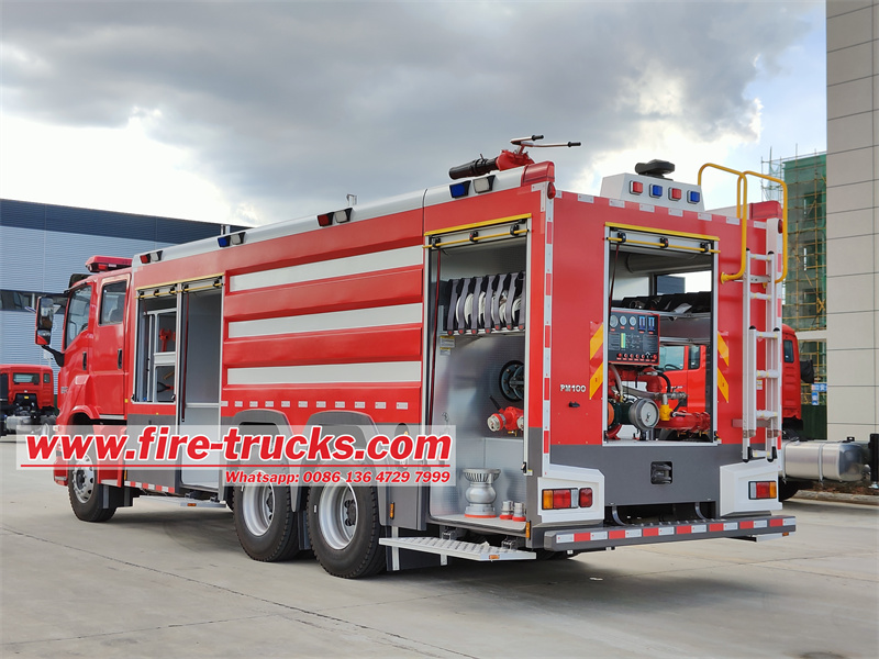 Isuzu GIGA 6x4 10cbm foam fire engine