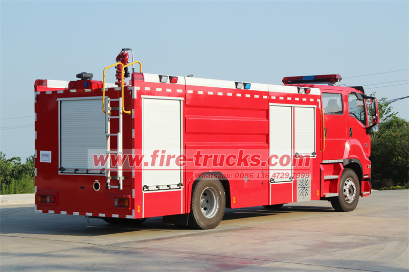 Isuzu 10cbm water tank fire truck