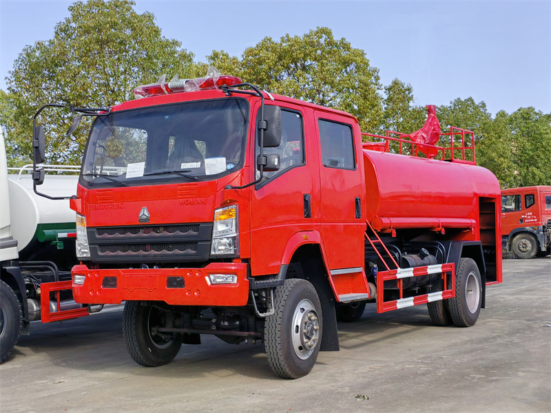 Howo off-road fire fighting truck