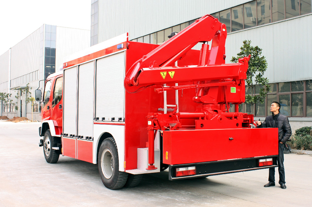 fire department rescue truck Isuzu