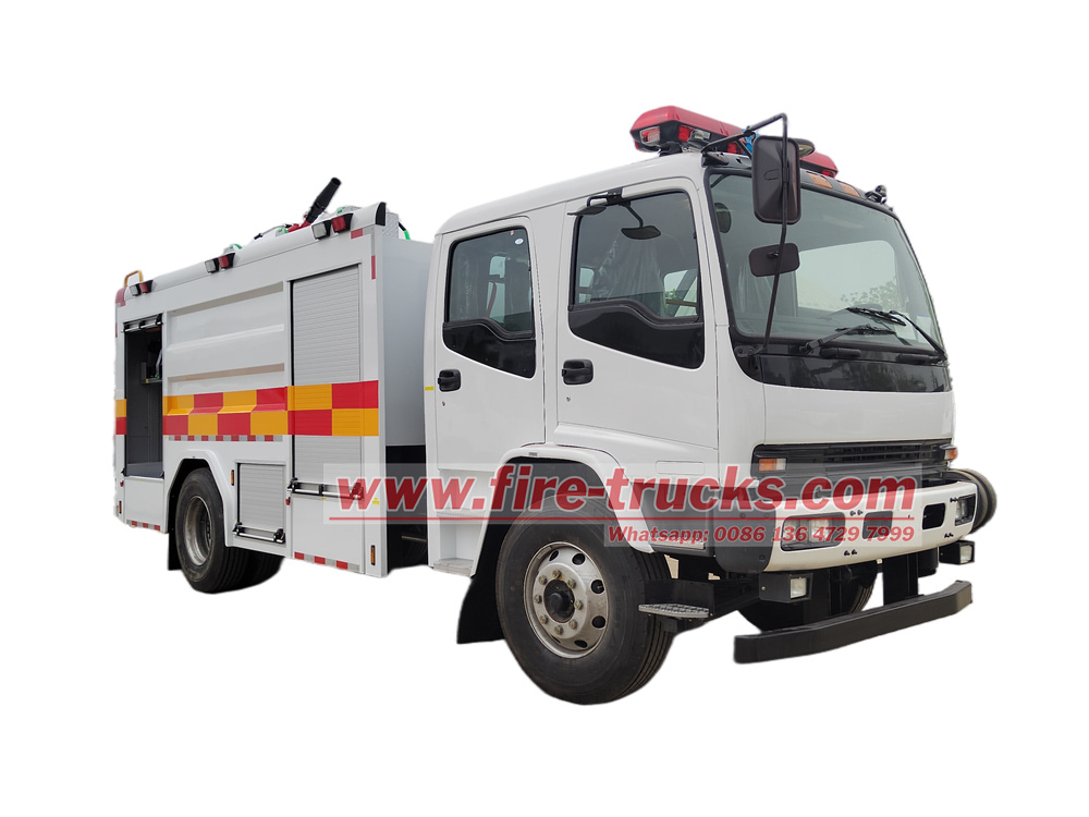 Saudi Arabia Isuzu water foam fire tanker