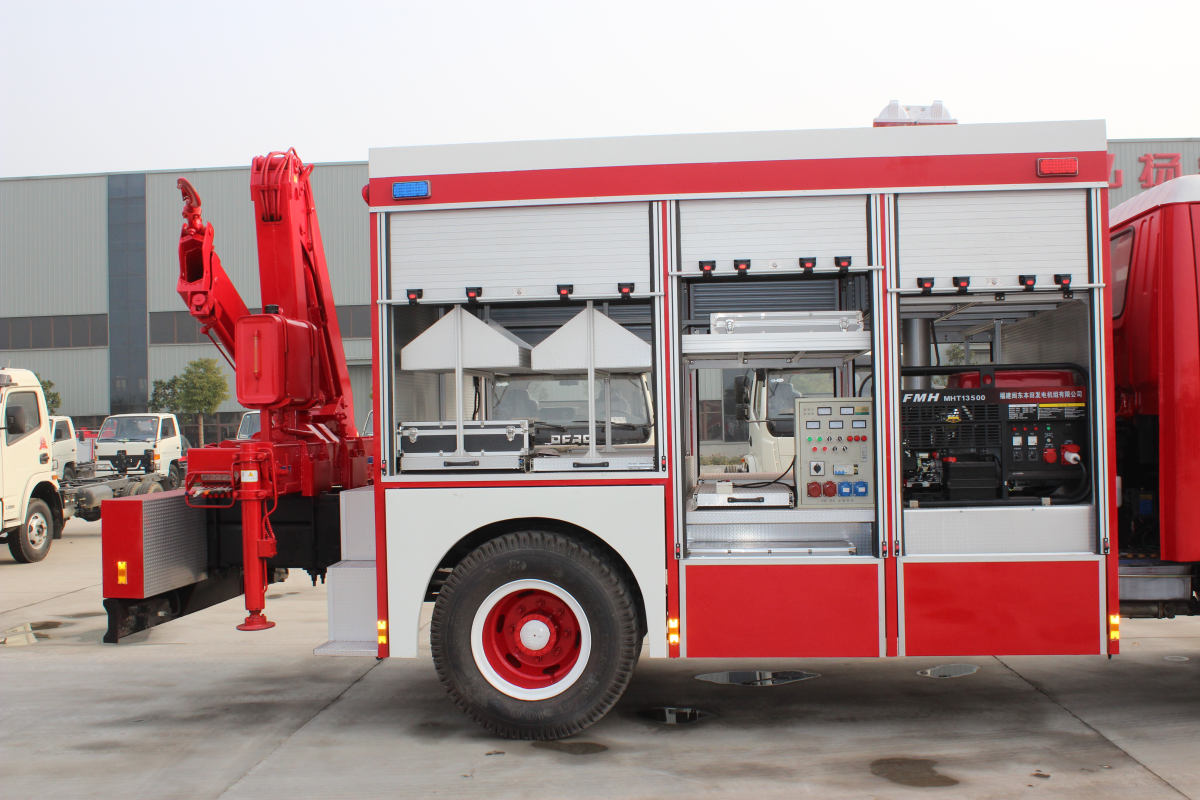 ISUZU GIGA fire rescue truck builders