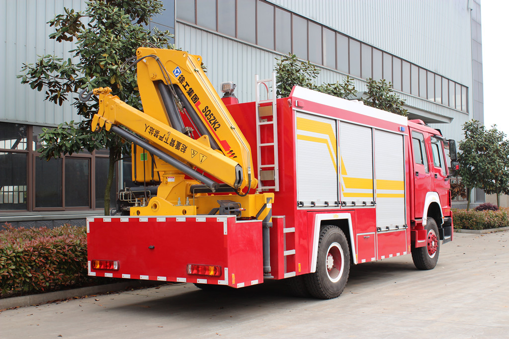 ISUZU GIGA fire rescue truck builders
