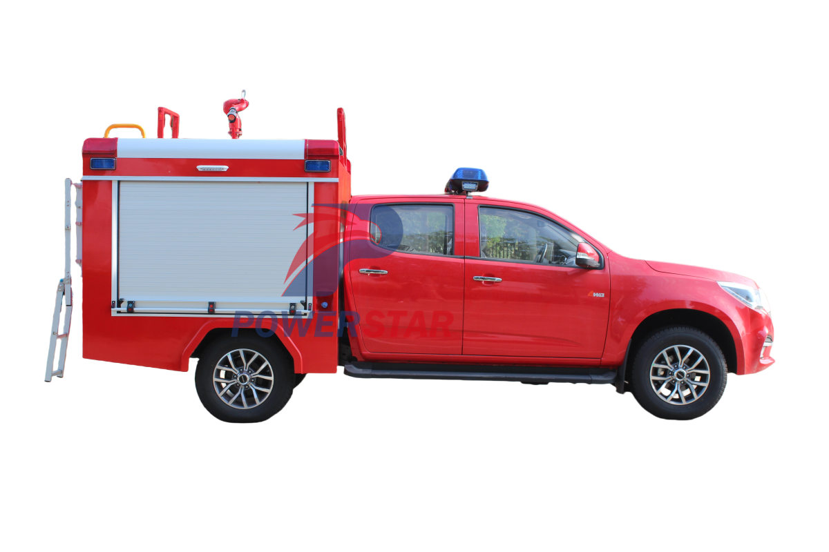 Isuzu off road 4x4 pick up tanker fire truck