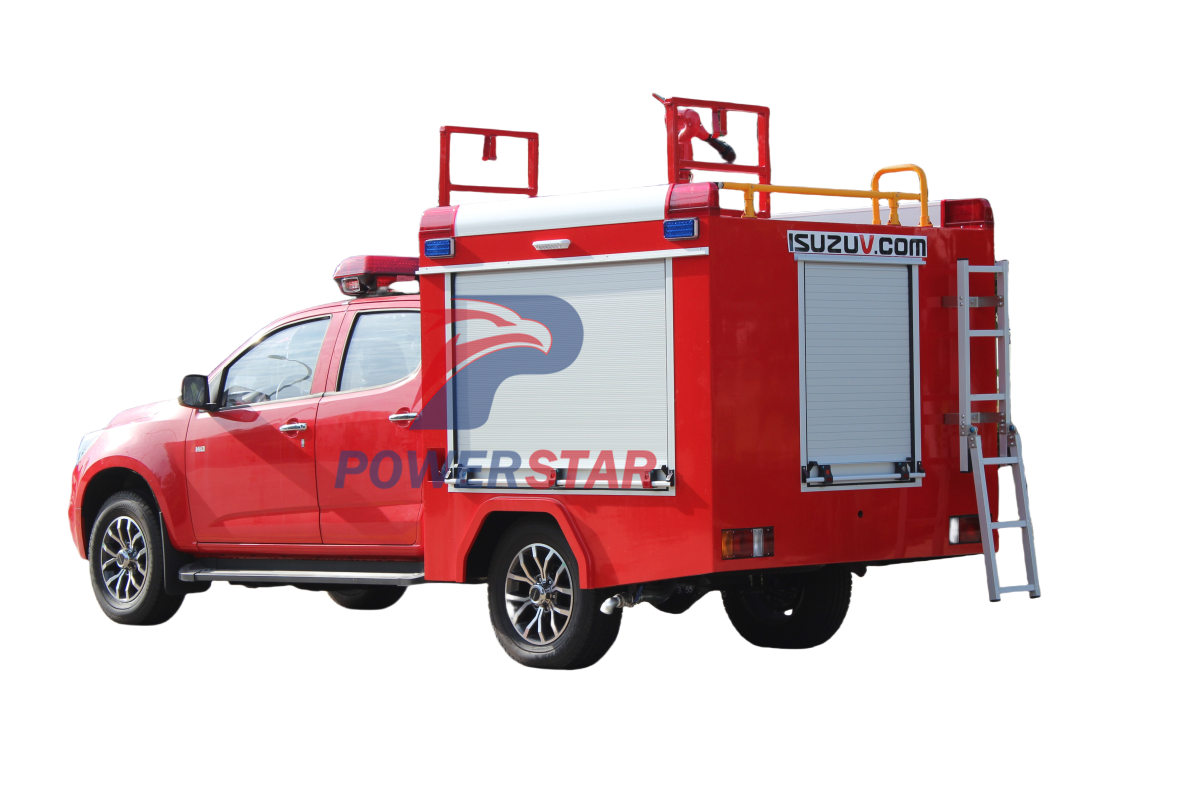 Isuzu off road 4x4 pick up tanker fire truck