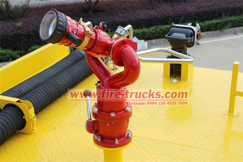ISUZU NPR light-duty fire truck