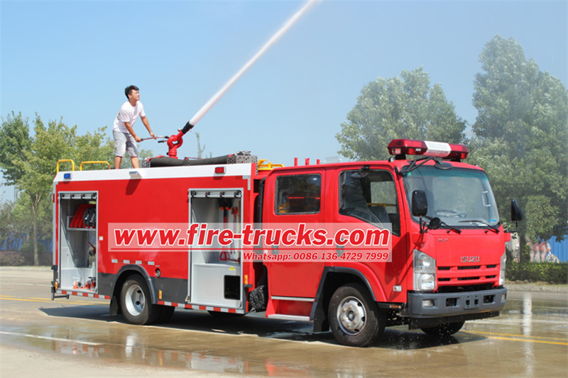 ISUZU NPR light-duty fire truck