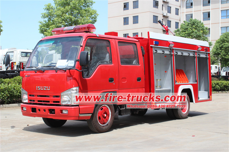ISUZU NKR mini fire fighting truck