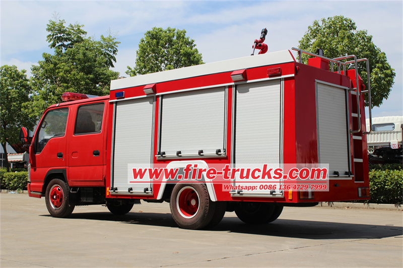 ISUZU NKR mini fire fighting truck