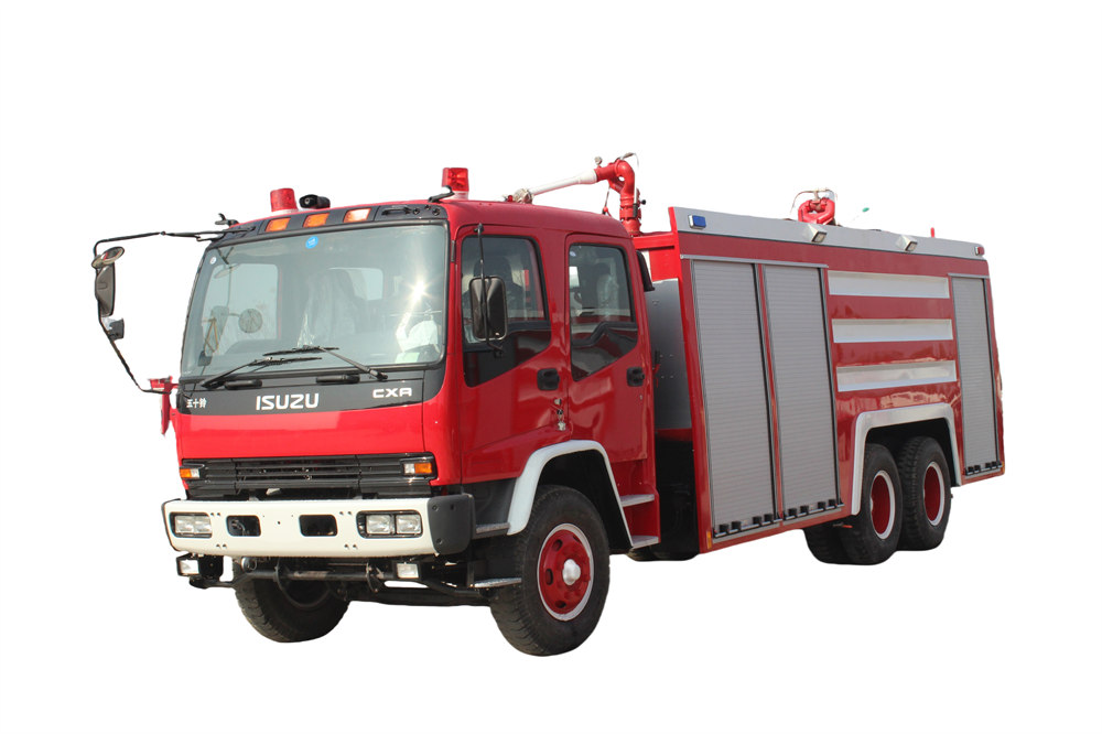 Isuzu FVZ 3000 gallon fire tanker