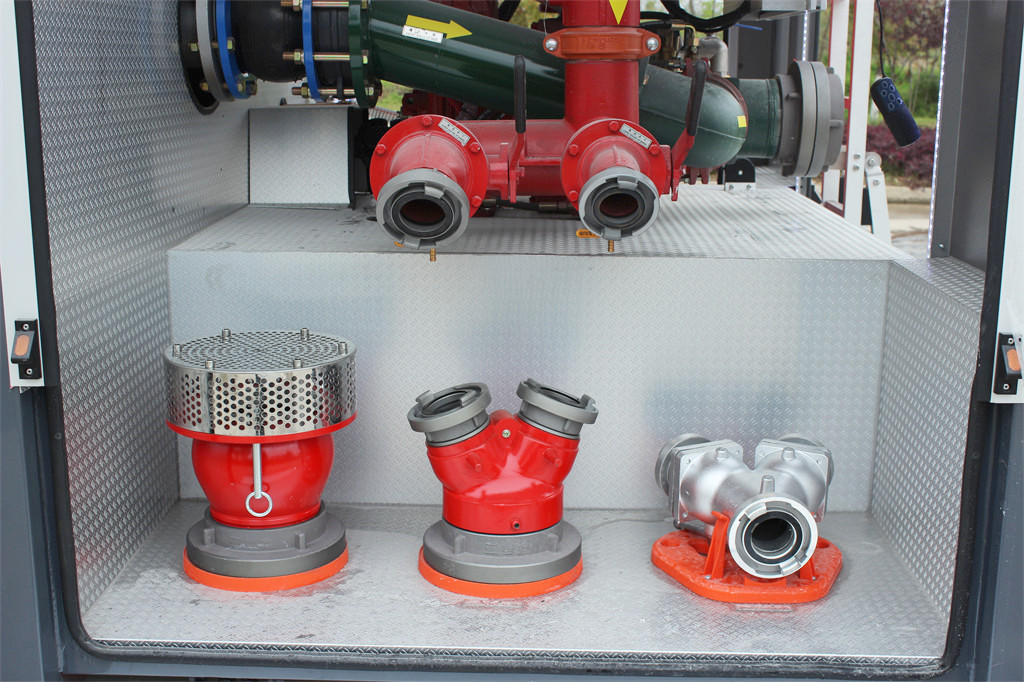 Fire-Fighting Foam Truck Isuzu