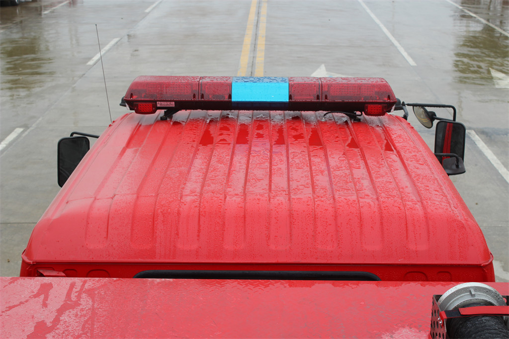 Fire-Fighting Foam Truck Isuzu