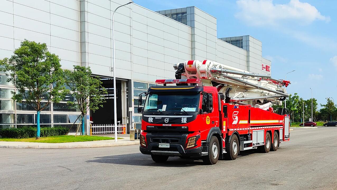 China Water foam tower fire fighting vehicle