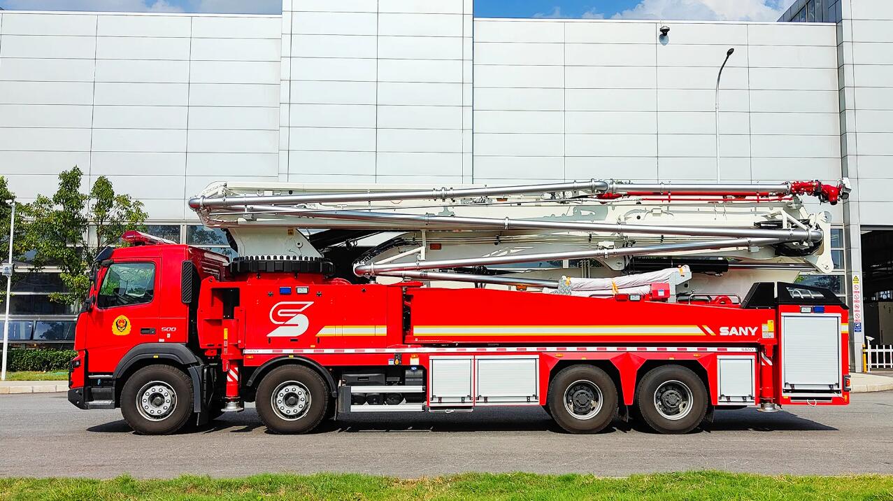 China Water foam tower fire fighting vehicle