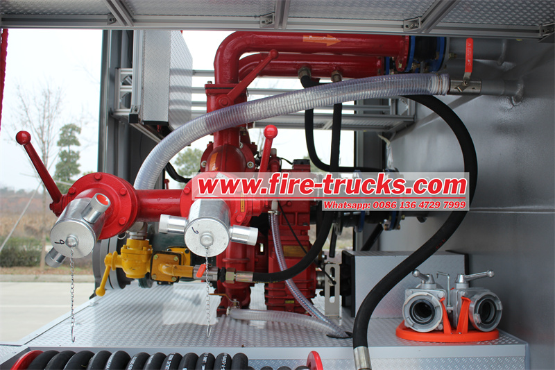 Isuzu GIGA 12cbm water foam fire fighting truck