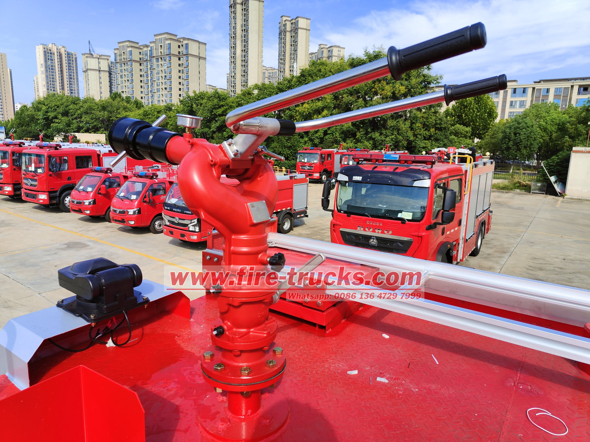 6UZ1 380HP 8000L Isuzu GIGA fire service truck export to Yemen
