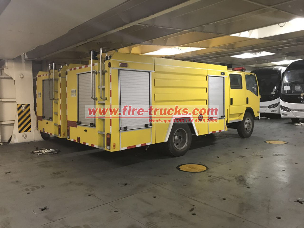 Senegal Isuzu NPR light rescue fire truck shipment
