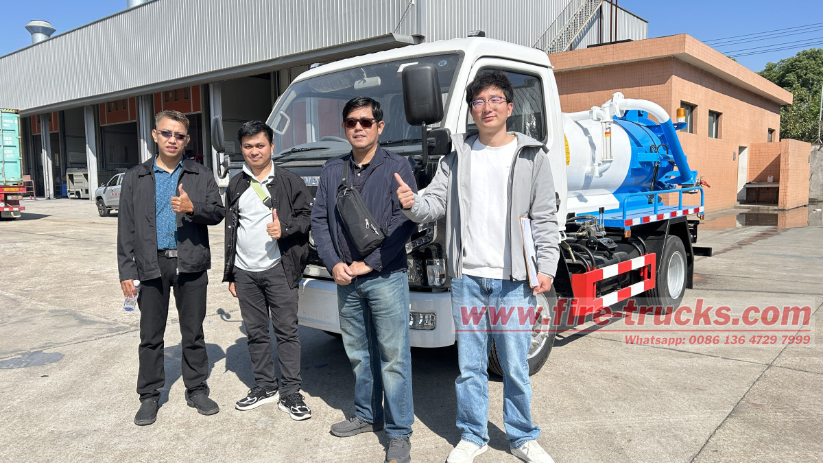 Philippines BFP red fire truck Isuzu Giga
