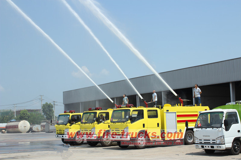 ISUZU NPR foam tender fire trucks