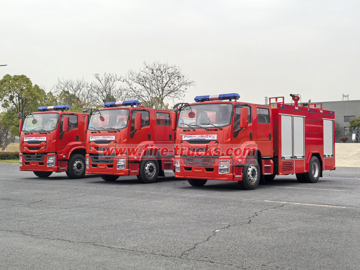 Isuzu 4x Giga Fire pump Fire truck