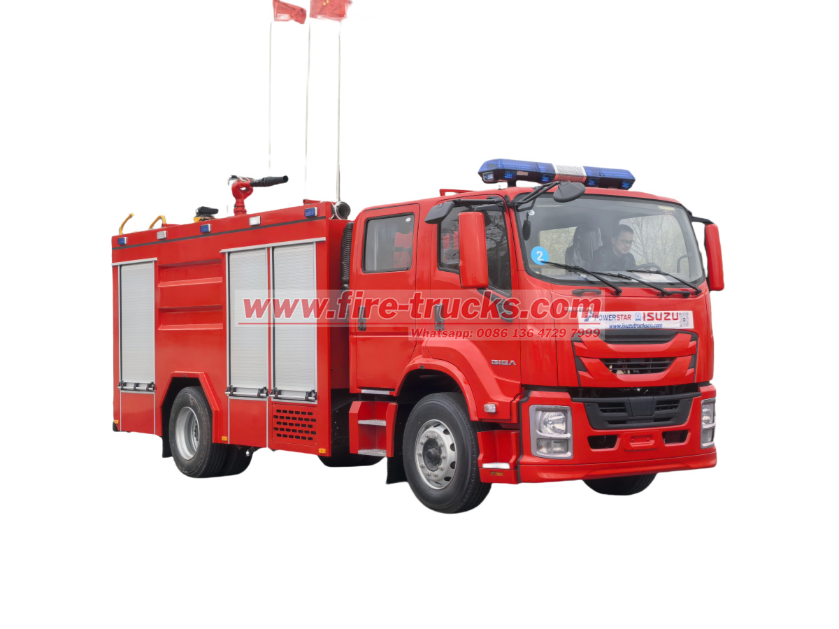 Isuzu 4x Giga Fire pump Fire truck