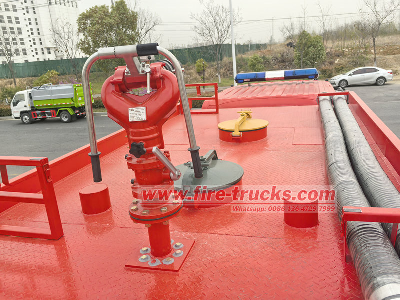 ISUZU FTR fire tanker truck