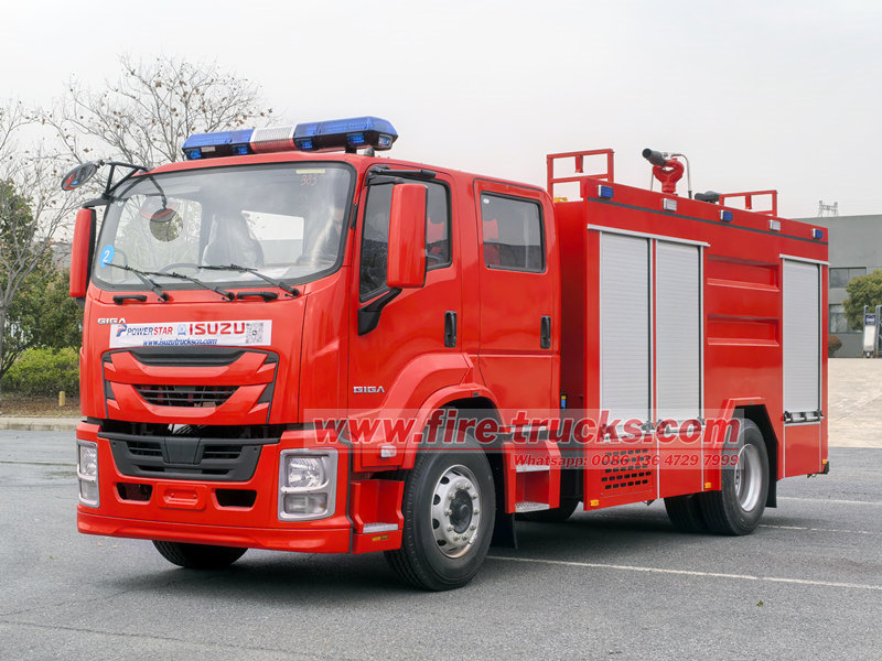 ISUZU FTR pumper tanker fire truck