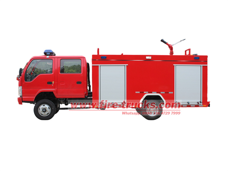 ISUZU NKR 4WD water tanker fire truck