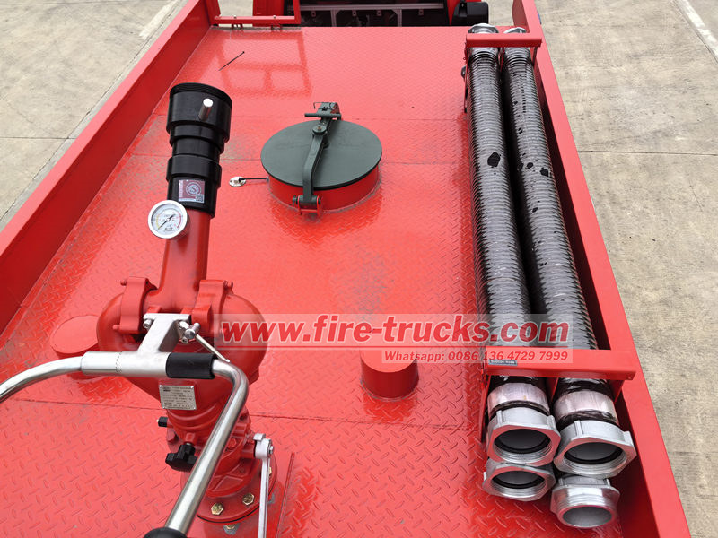 ISUZU 4×4 off-road fire tanker truck