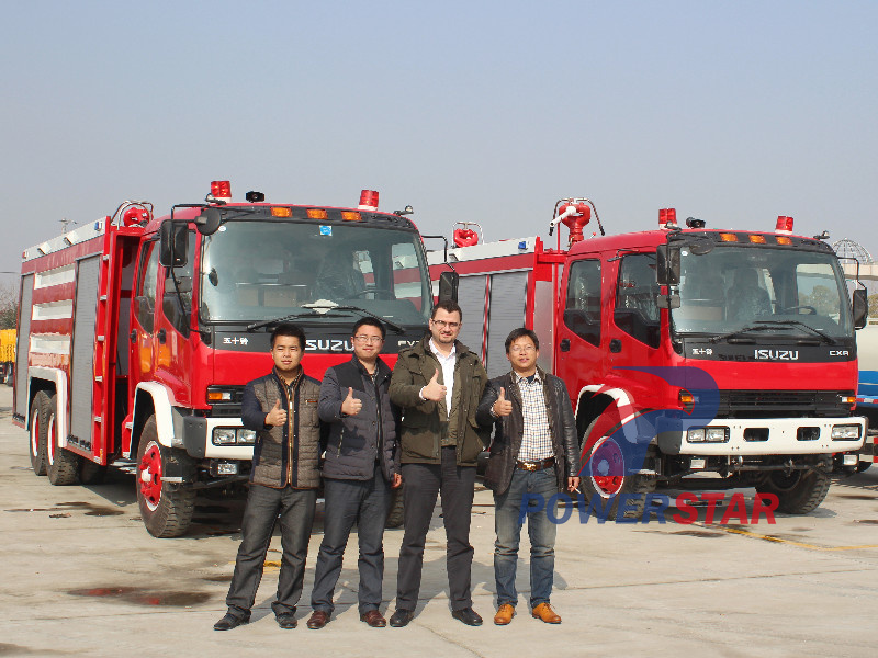 Middle east country customer purchasing fire trucks