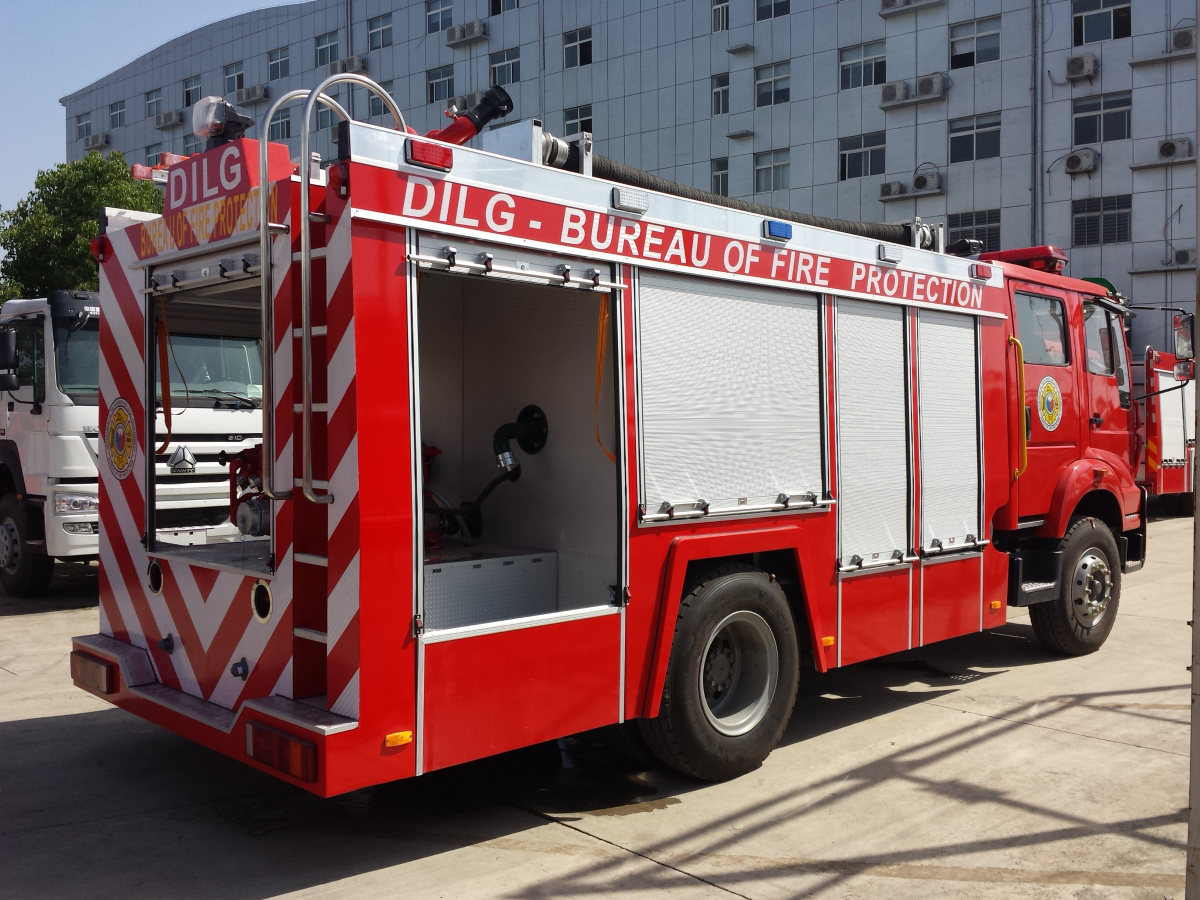 Philippines BFP water delivery fire truck HOWO