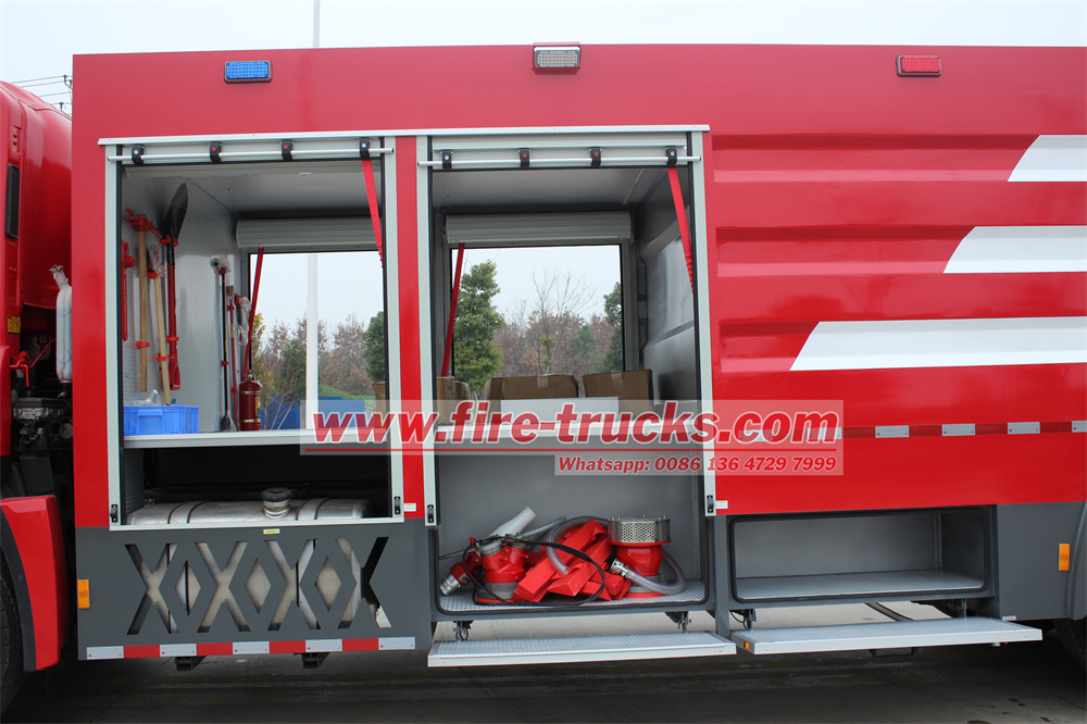ISUZU GIGA 6×4 fire engine