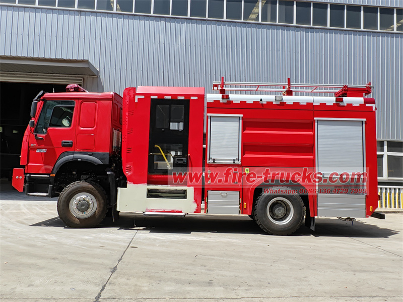HOWO 4x4 drive fire emergency pumper truck
