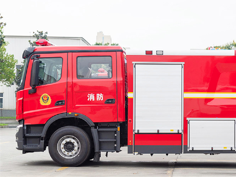 Beiben V3 truck mounted fire pumper tanker truck