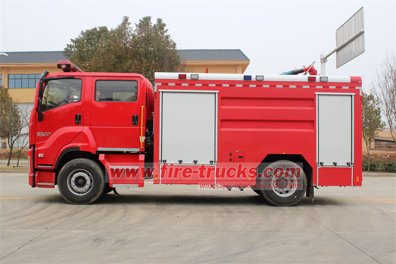 ISUZU GIGA 10000L tanker fire truck