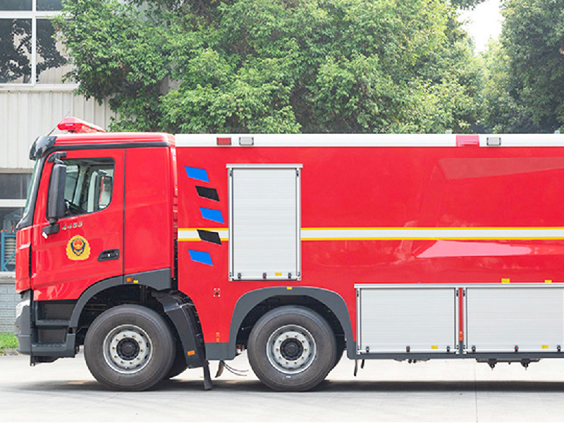 Beiben V3 truck mounted fire pumper tanker truck