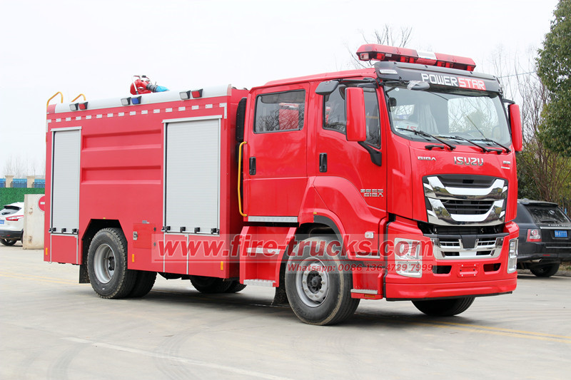 ISUZU GIGA foam fire pumper truck