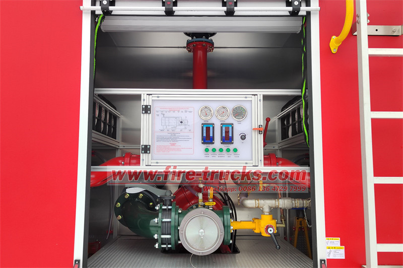 ISUZU GIGA foam unit fire truck