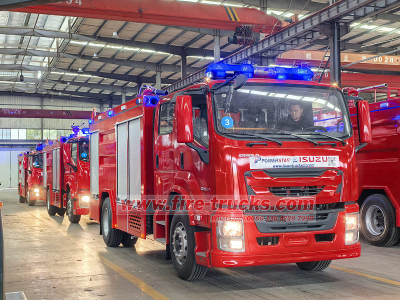 ISUZU 8000 liters tanker fire trucks for sale