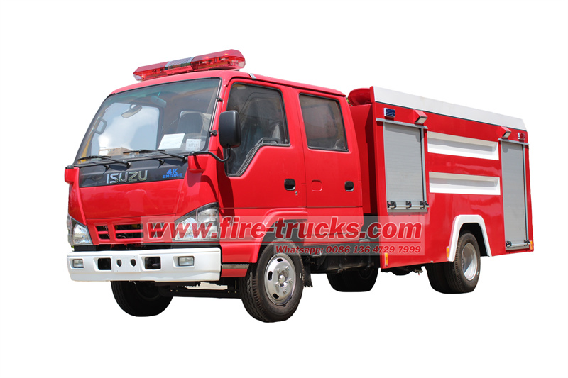 Isuzu 3000 liters water fire truck