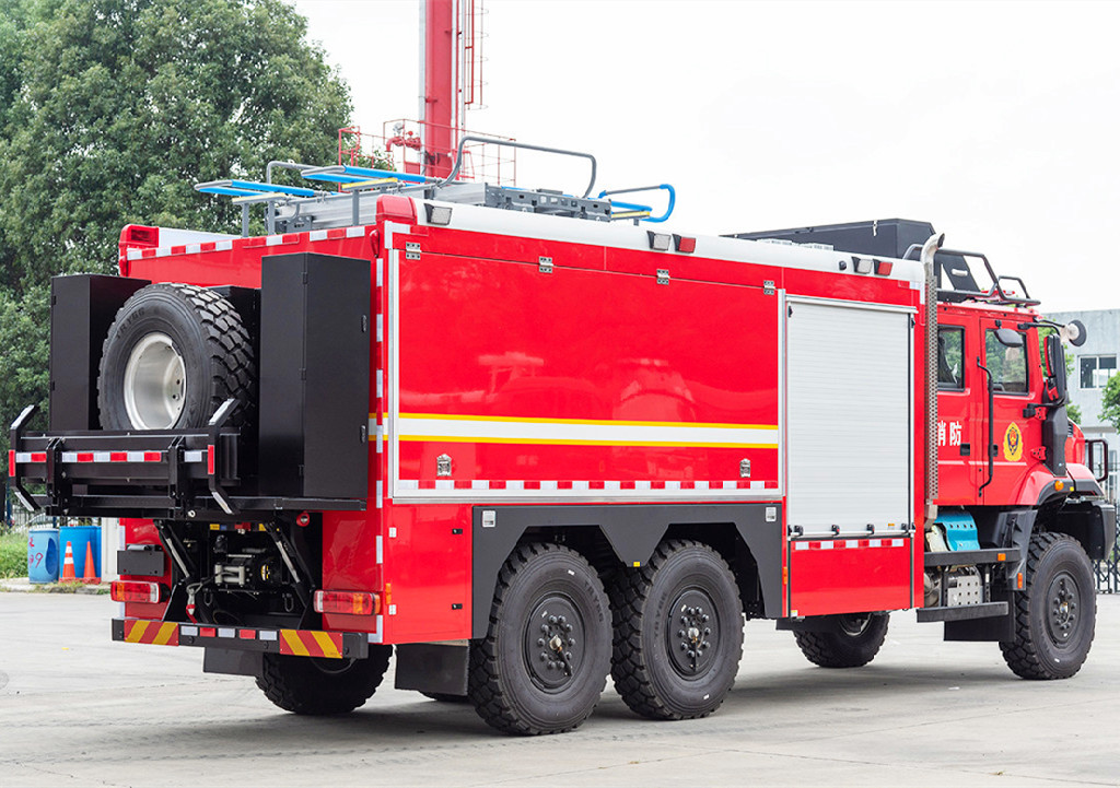 FAW 6x6 rescue fire fighting truck