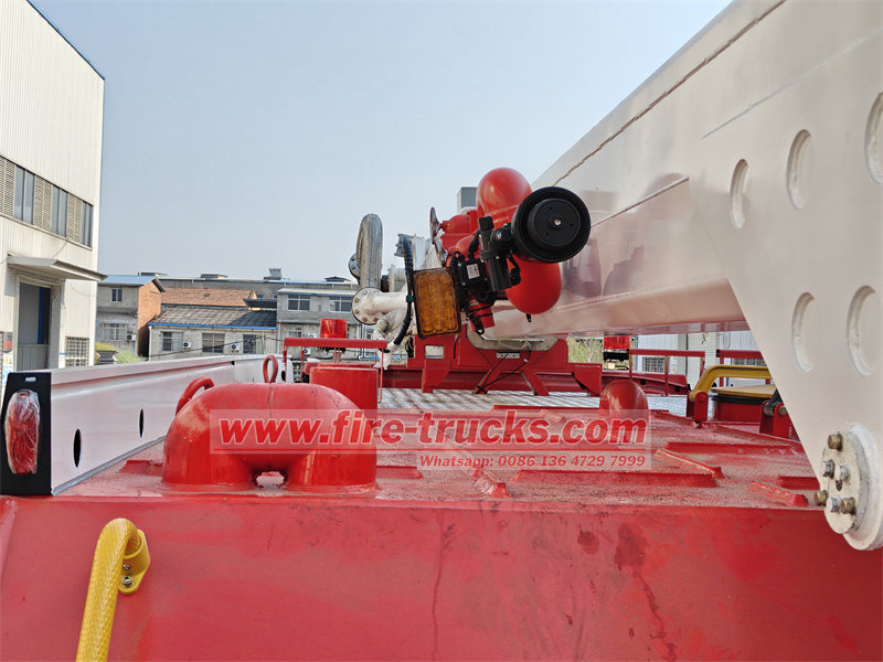 HOWO 10 wheeler aerial fire fighting truck 