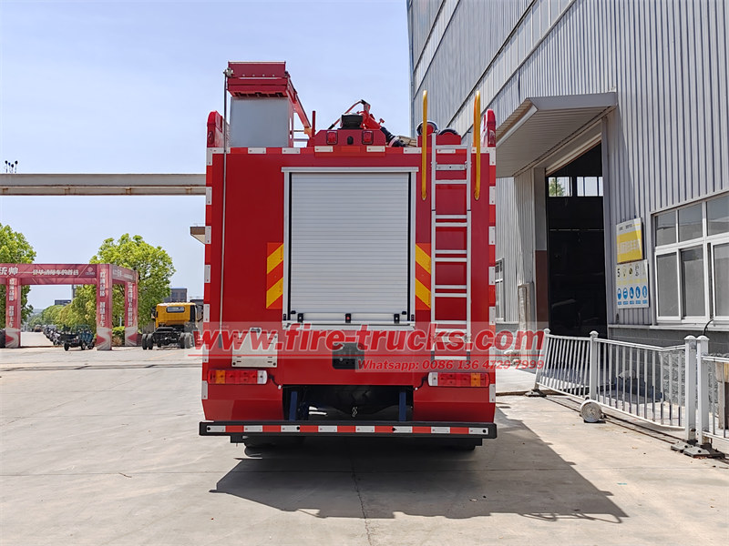 HOWO 4×4 wildland fire engine price