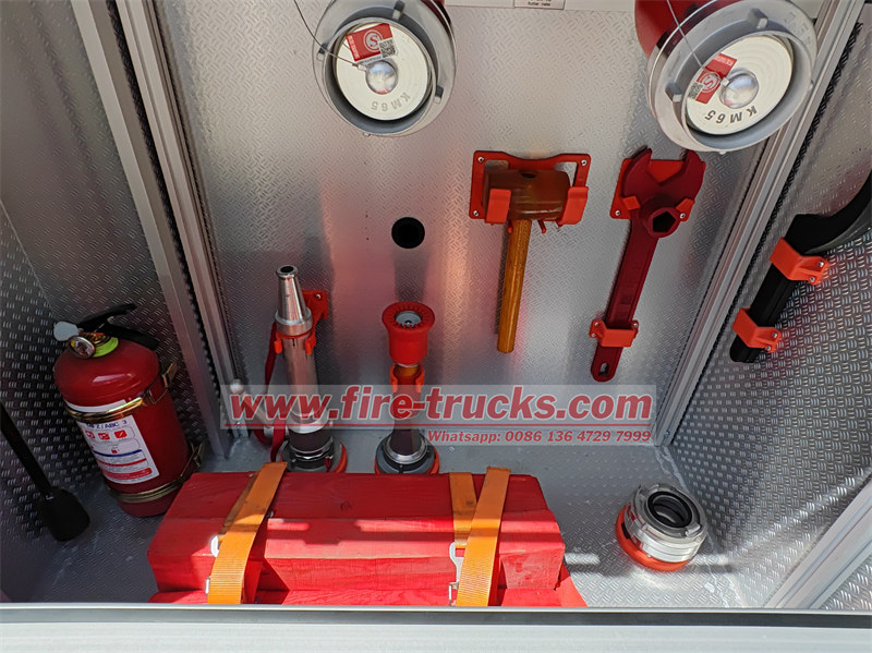 HOWO 4×4 wildland fire engine