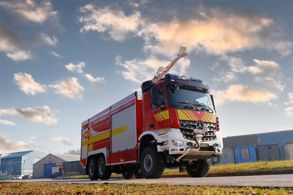 benz airport firefighting truck