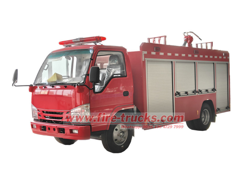 ISUZU NKR mini fire pumper truck